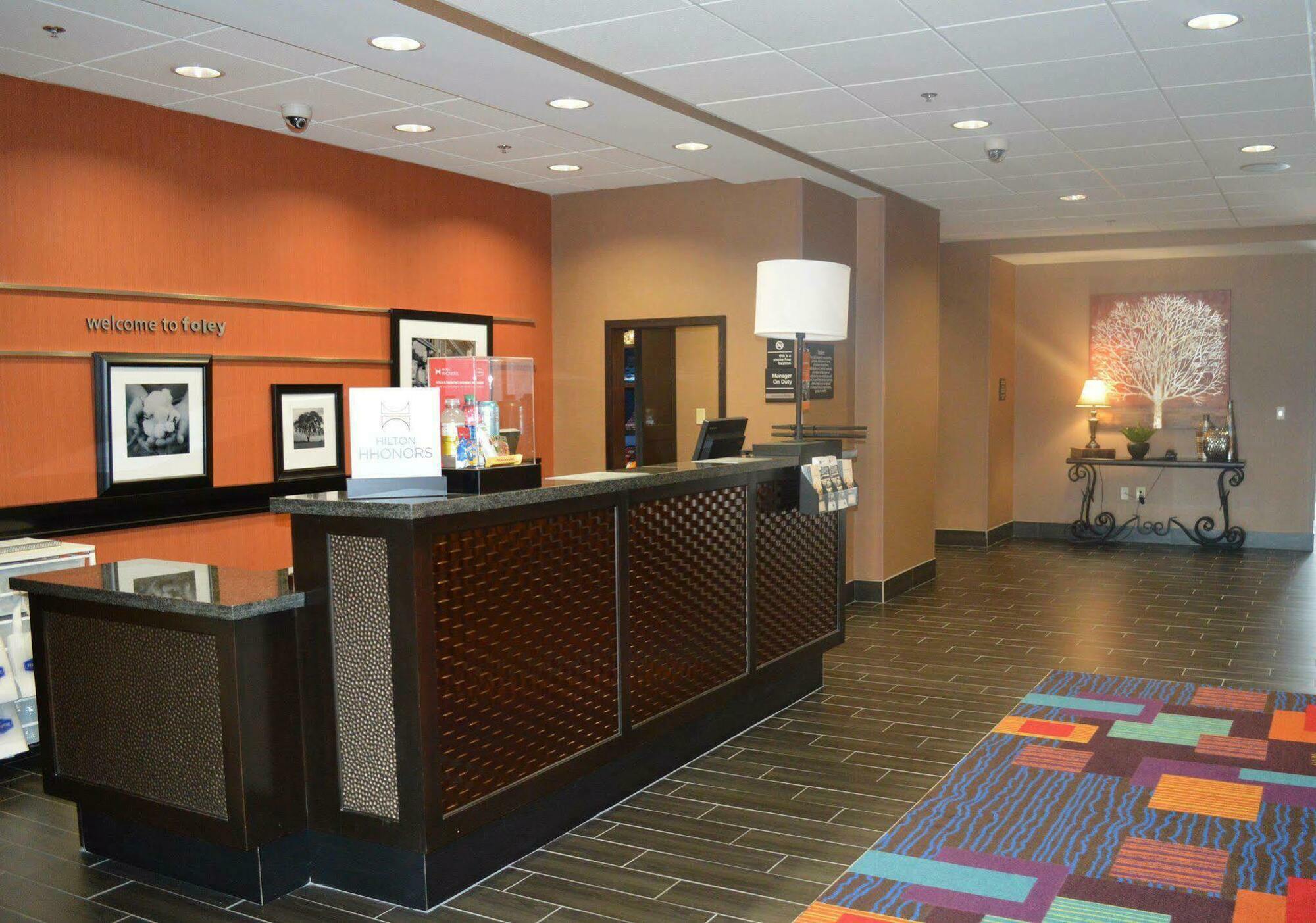 Hampton Inn Foley Buitenkant foto